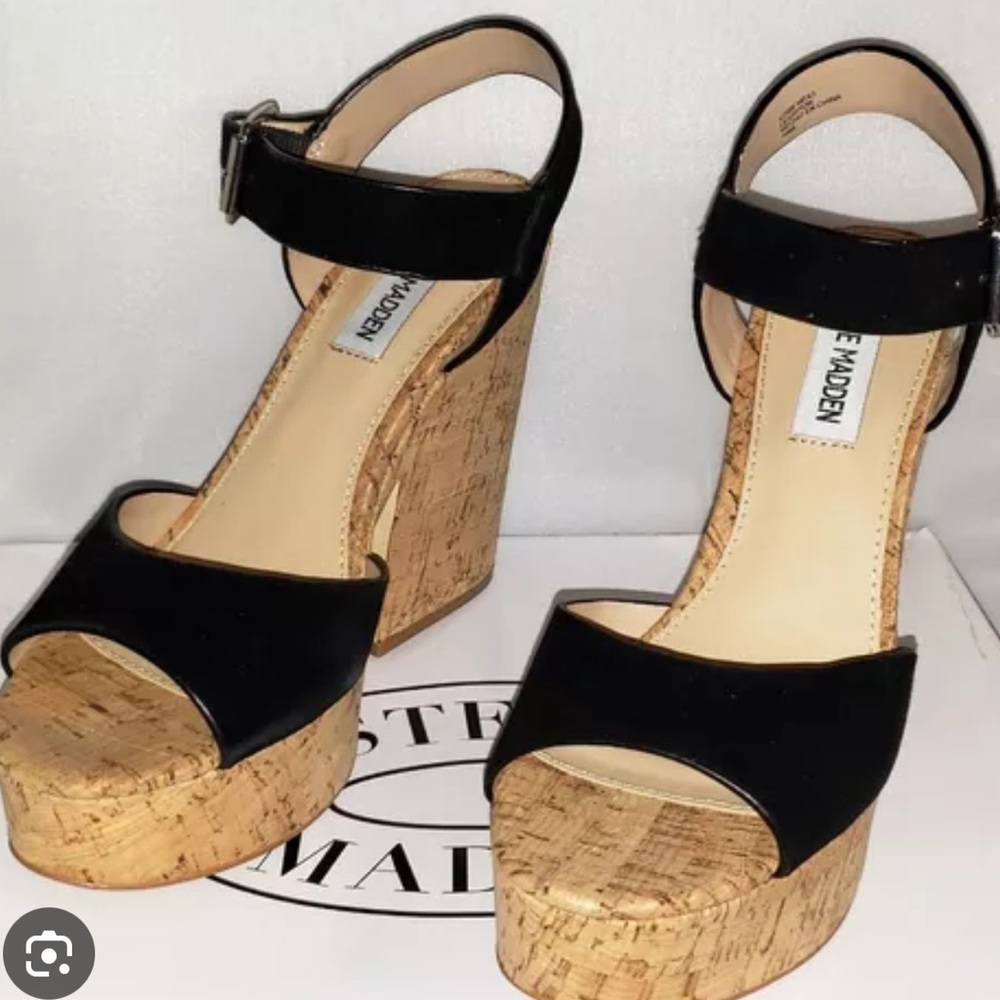 Steve Madden Leighton Platform Heels